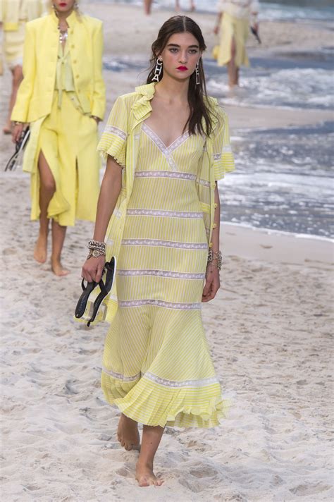 chanel spring 2019 trends|Chanel dresses fashion.